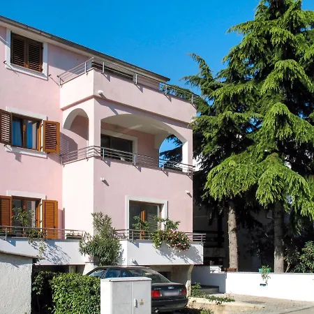 Apartment Zinka - Roj132 By Interhome